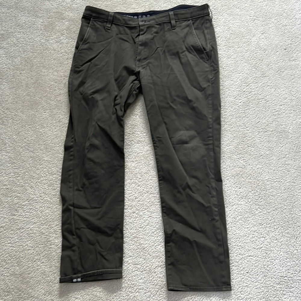 Levi’s commuter pant